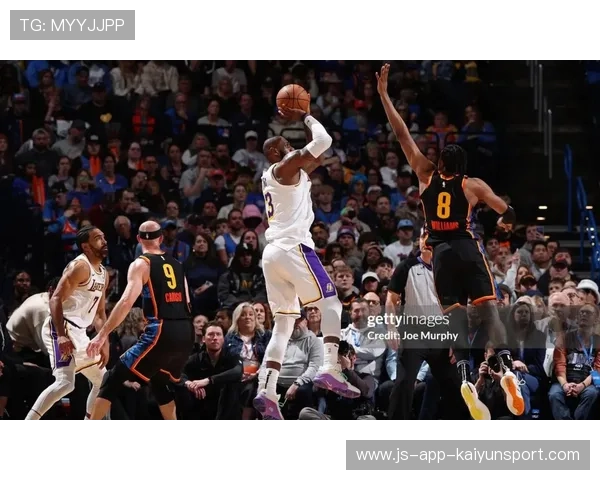 湖人防守新风尚：再度崛起，主帅盛赞“这才是真正的湖人”