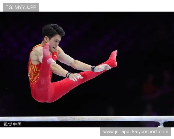 体操小将动作干净利落获得高评分的秘密